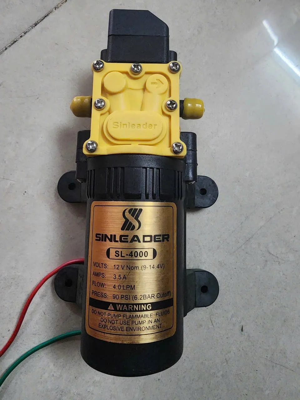 Bơm 4.0L