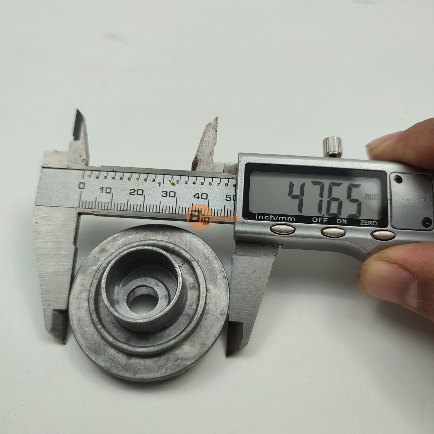 Đế bạc đạn máy xịt rửa xe TW07 - TW08 (48mm) - Mặt sau