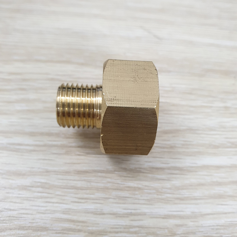 Co nối răng trong 22mm răng ngoài 13mm bằng