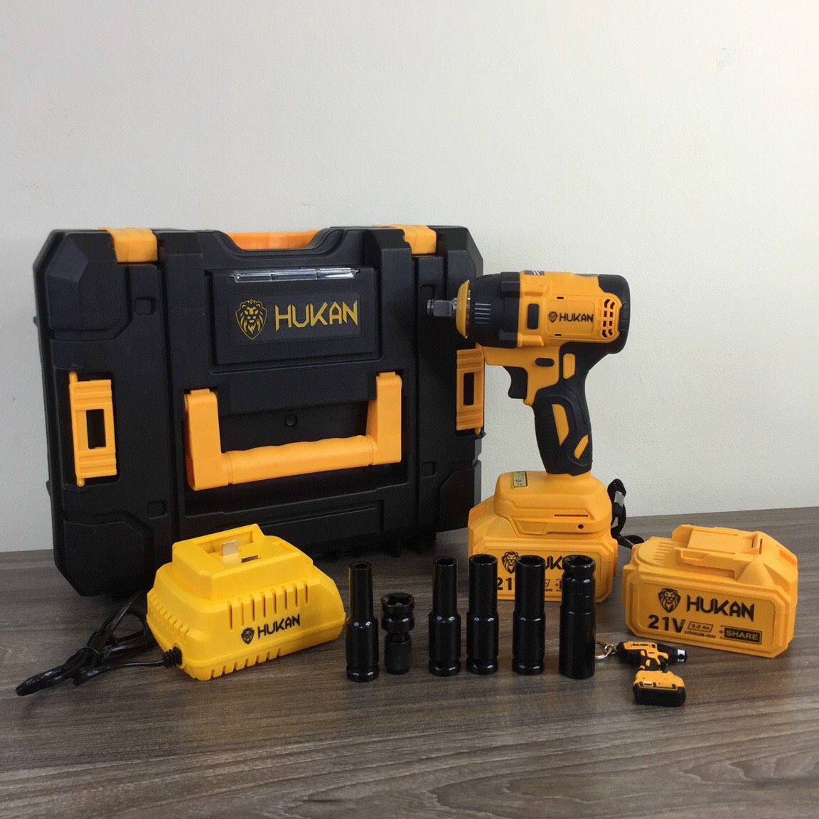 Máy siết bulong dùng Pin HUKAN HK-F80