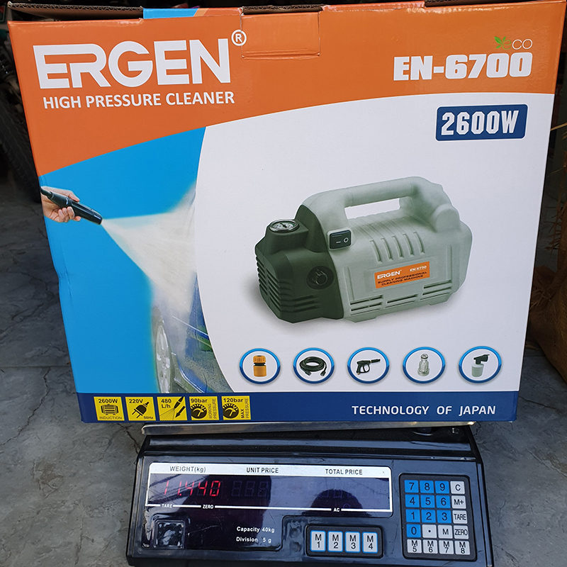 Máy xịt rửa xe ERGEN 6700