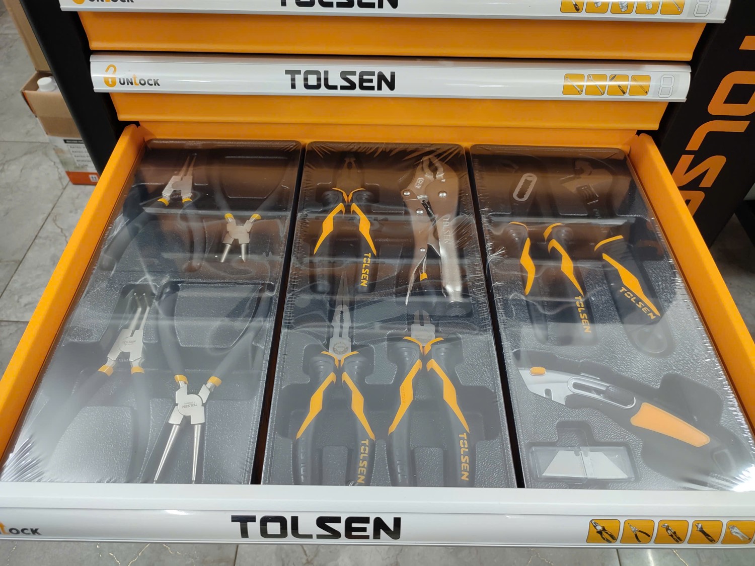 Bộ Dụng Cụ 175 Chi Tiết TOLSEN 85410 - ngăn 4