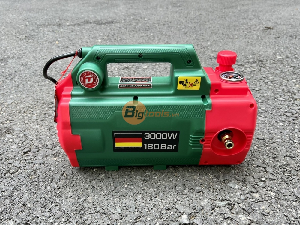 Máy xịt rửa xe chỉnh áp DEKTON DK-CWR3001PLUS - Bên trái