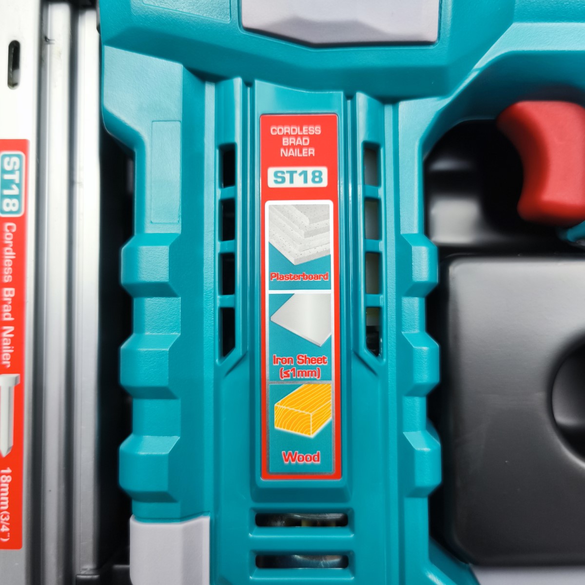 Máy bắn đinh bê tông không chổi than dùng pin 20V TOTAL - TCSTLI3805