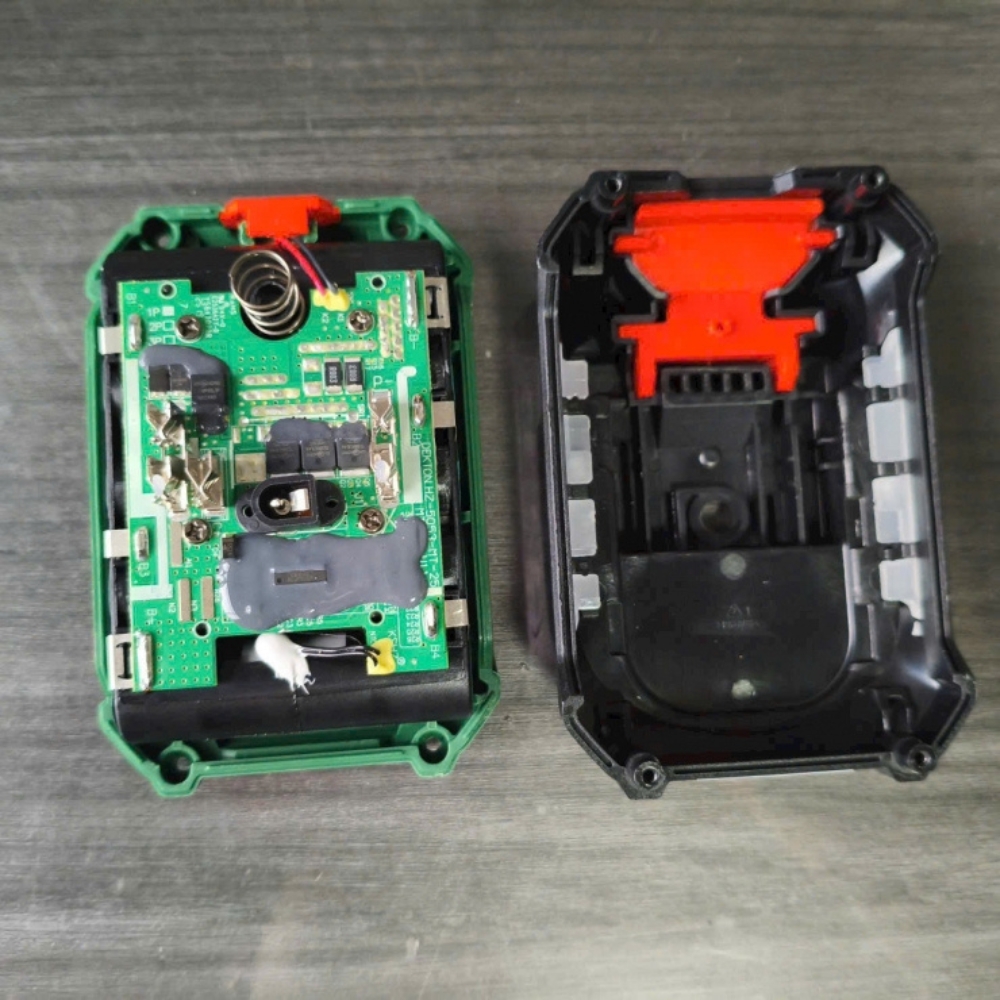 Pin 21V Dekton M21-B2065Plus (2.0Ah) Dòng Xả Cao 65A