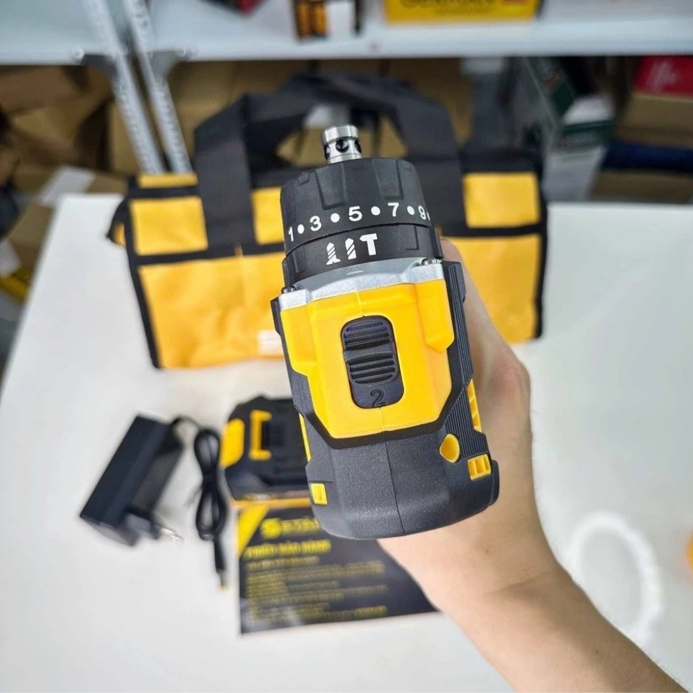 máy khoan STARKER 10mm - 21Volt SK-905QUICK