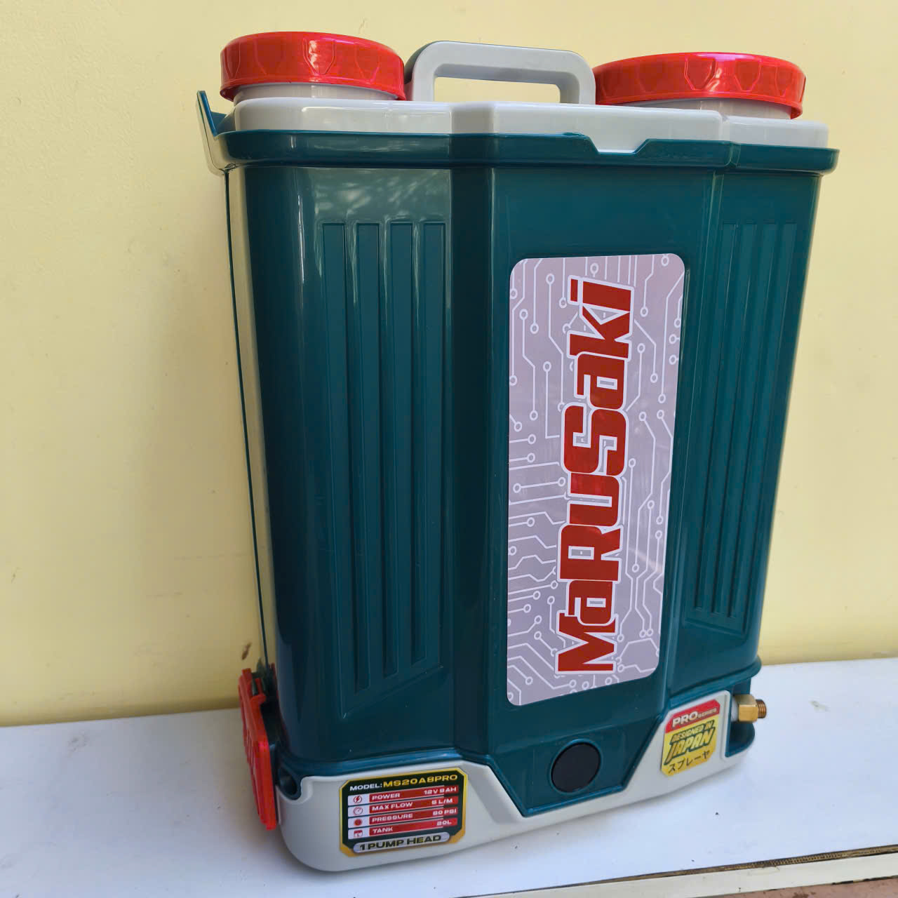 Bình xịt điện 20L có chức năng đảo thuốc MARUSAKI - thân bình
