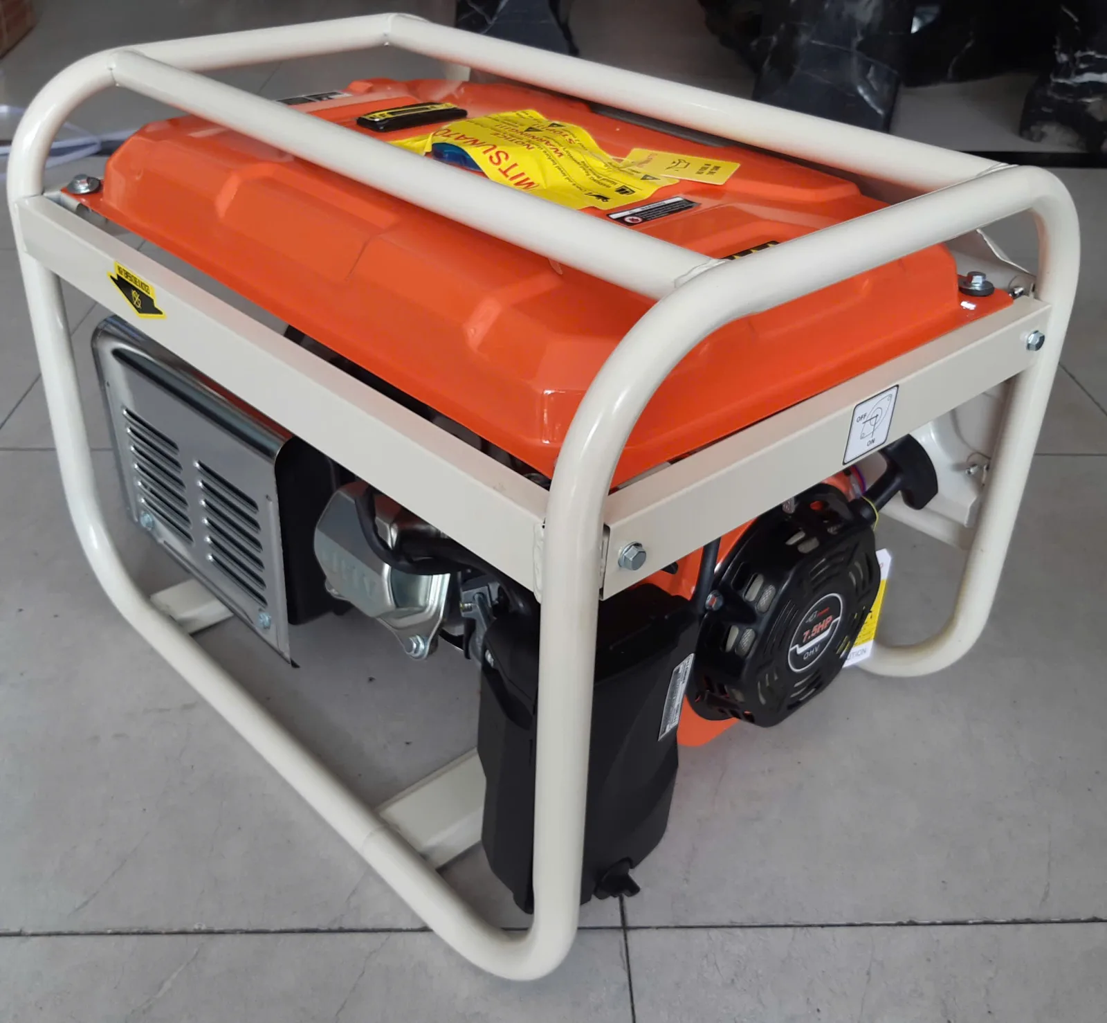 Máy phát điện 3kW MITSUNATO MN3900 - MN3900E