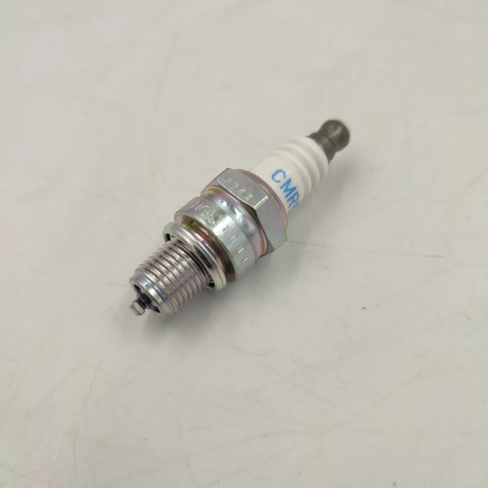 Bugi Máy Cắt Cỏ 4 Thì GX35 NGK CMR5H 94210 Thái Lan