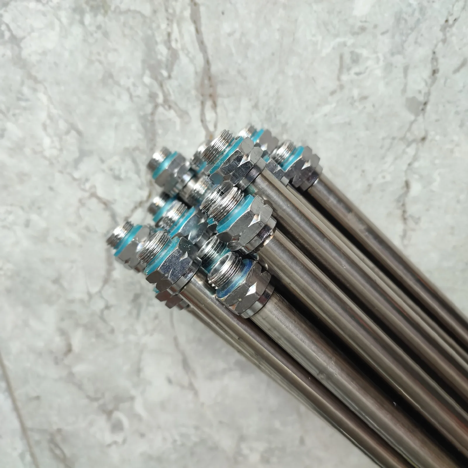 Cần Phun Xịt Thuốc Inox Bọc Nhựa Cán Xanh | Bigtools