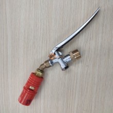 Bộ tay bóp xịt rửa máy lạnh cong (Chân 22mm - Béc cam 1.8mm)
