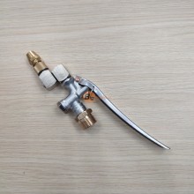 Bộ tay bóp xịt rửa máy lạnh xoay (Chân 22mm - Béc hỏa tiễn)
