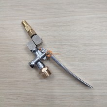 Bộ tay bóp xịt rửa máy lạnh xoay (Chân 22mm - Béc hỏa tiễn sứ dài)